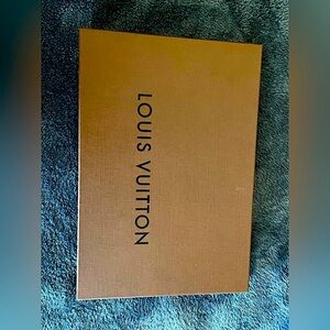 louis vuitton box,wrapping paper,receipt folder,round card with ribbon &gift bag